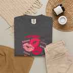 MAMA — Mend Everything Kiss Print T-Shirt