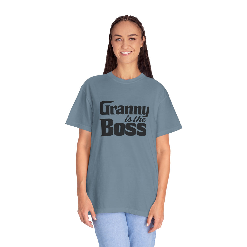 Granny Is the Boss T-Shirt – Funny Grandma Gift, Mother’s Day & Birthday Tee