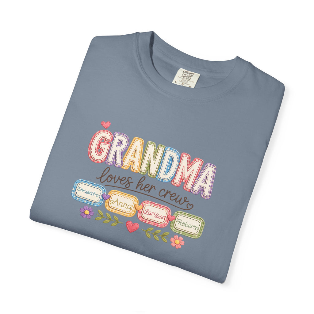 Grandma Loves Her Crew T-Shirt – Cute Pastel Grandma Family Tee