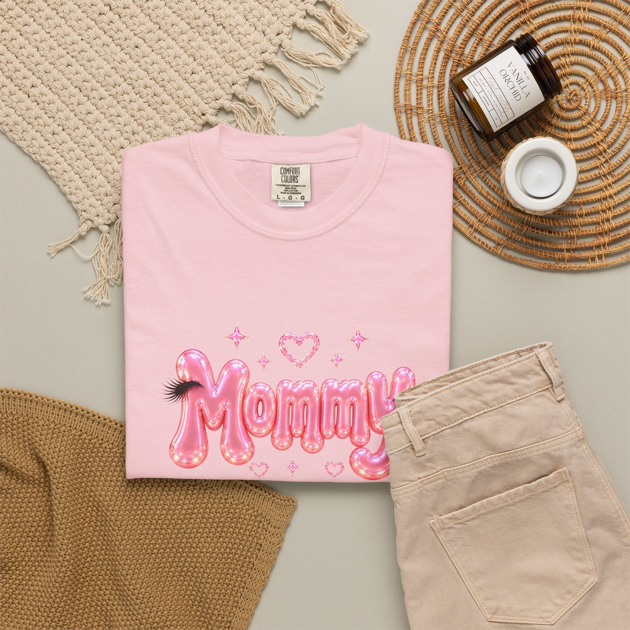MOMMY Pink Balloon Eyelashes T-Shirt