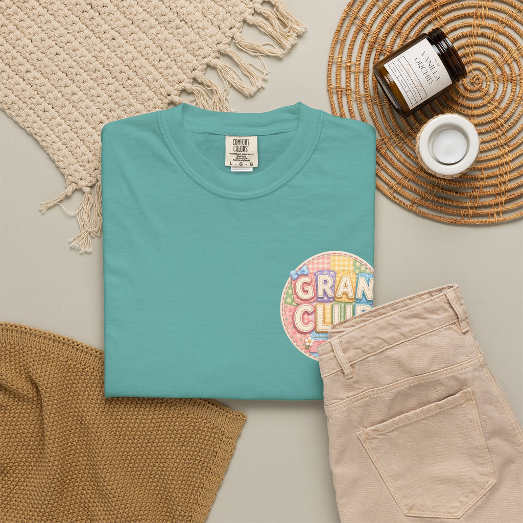 T-Shirt — "Gran Club" Retro Floral Badge Tee
