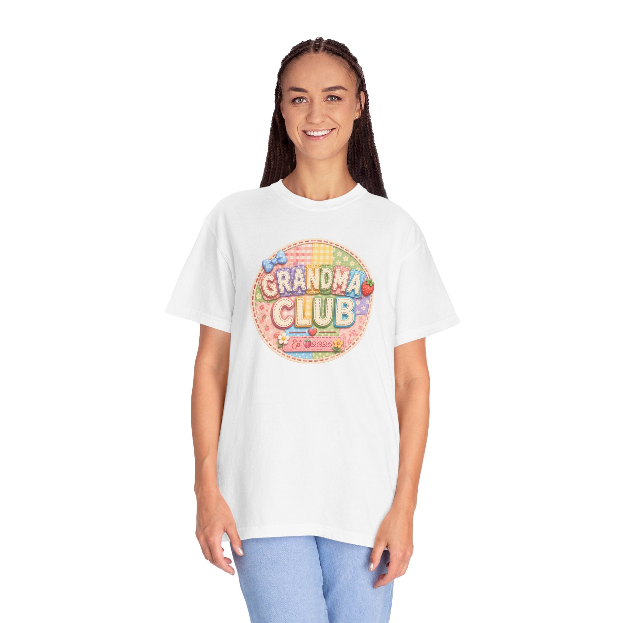 Grandma Club T-Shirt — Cute Retro Floral Badge Tee for Grandmothers