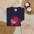 MUM — Mend Everything Kiss Print T-Shirt