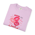 MOM — Mend Everything Kiss Print T-Shirt