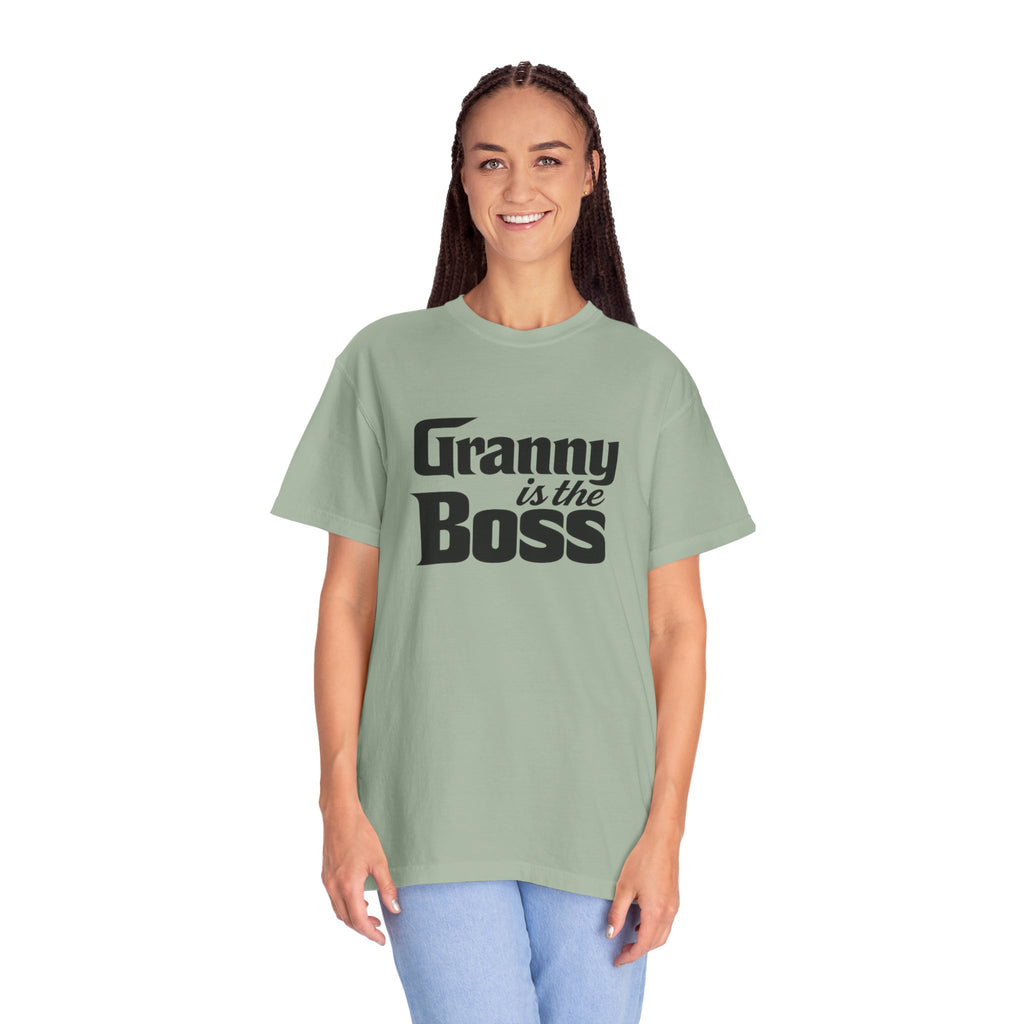 Granny Is the Boss T-Shirt – Funny Grandma Gift, Mother’s Day & Birthday Tee