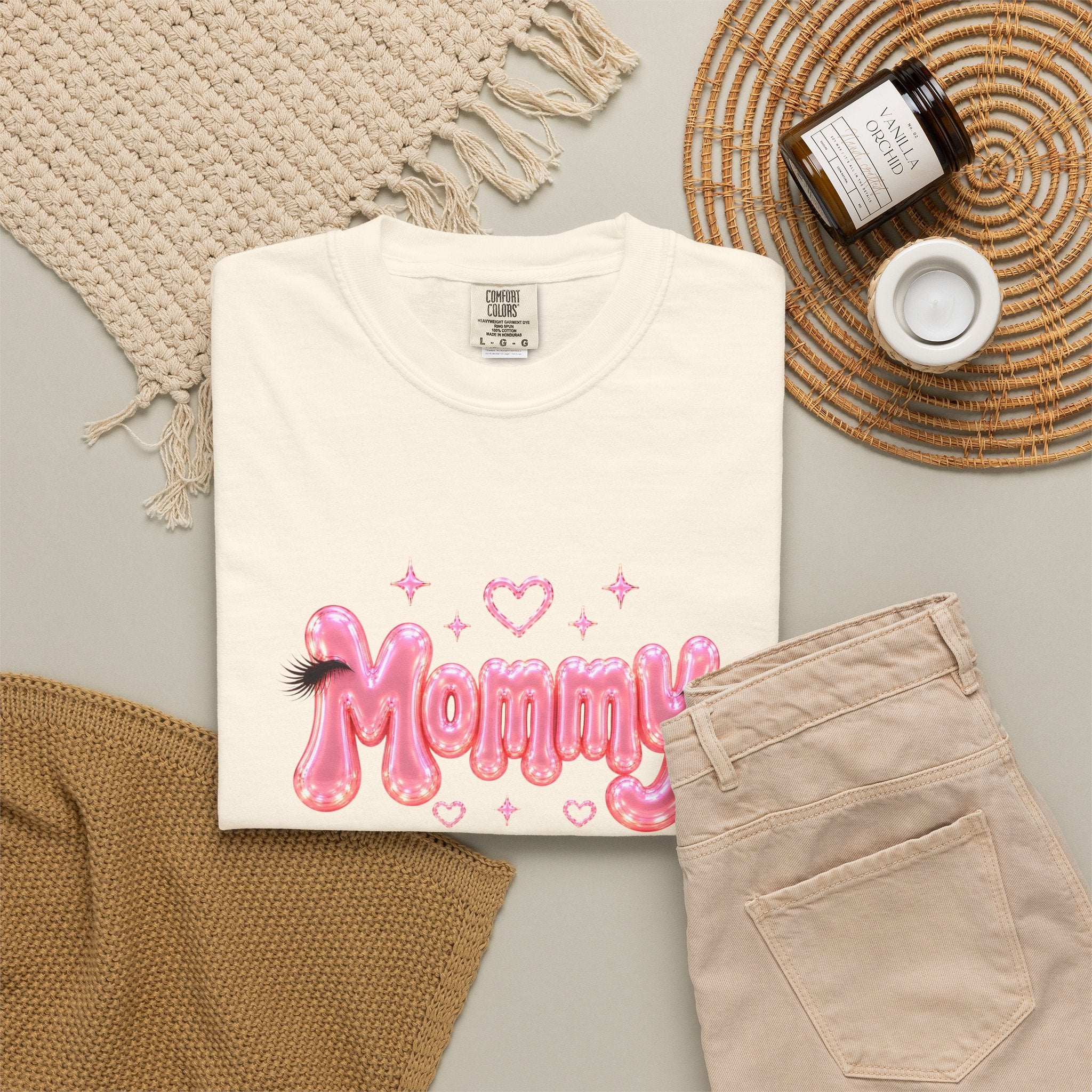 MOMMY Pink Balloon Eyelashes T-Shirt