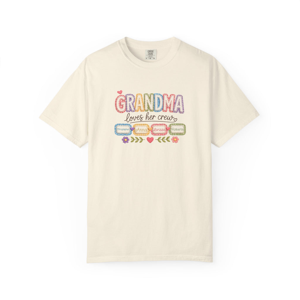 Grandma Loves Her Crew T-Shirt – Cute Pastel Grandma Family Tee