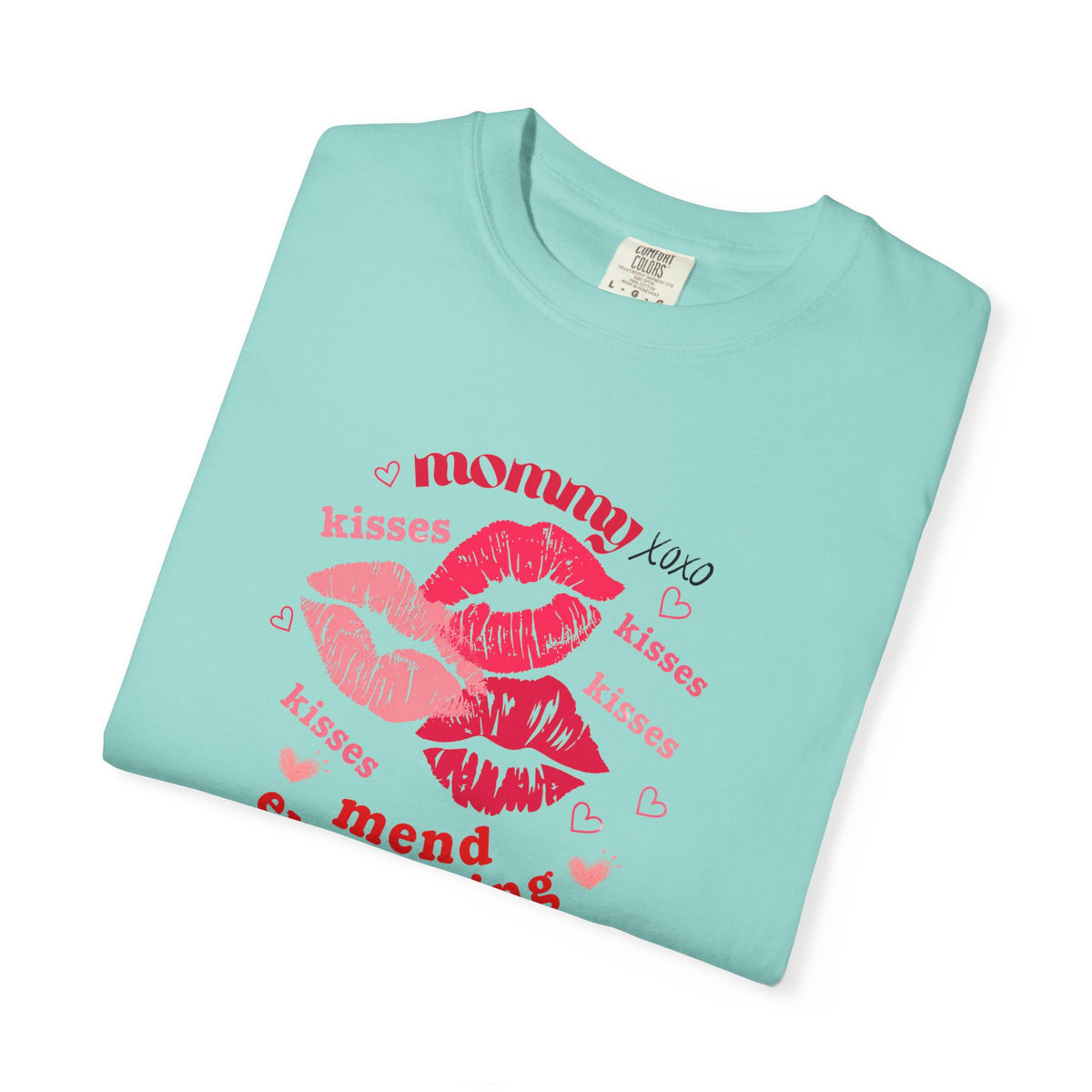 MOMMY — Mend Everything Kiss Print T-Shirt
